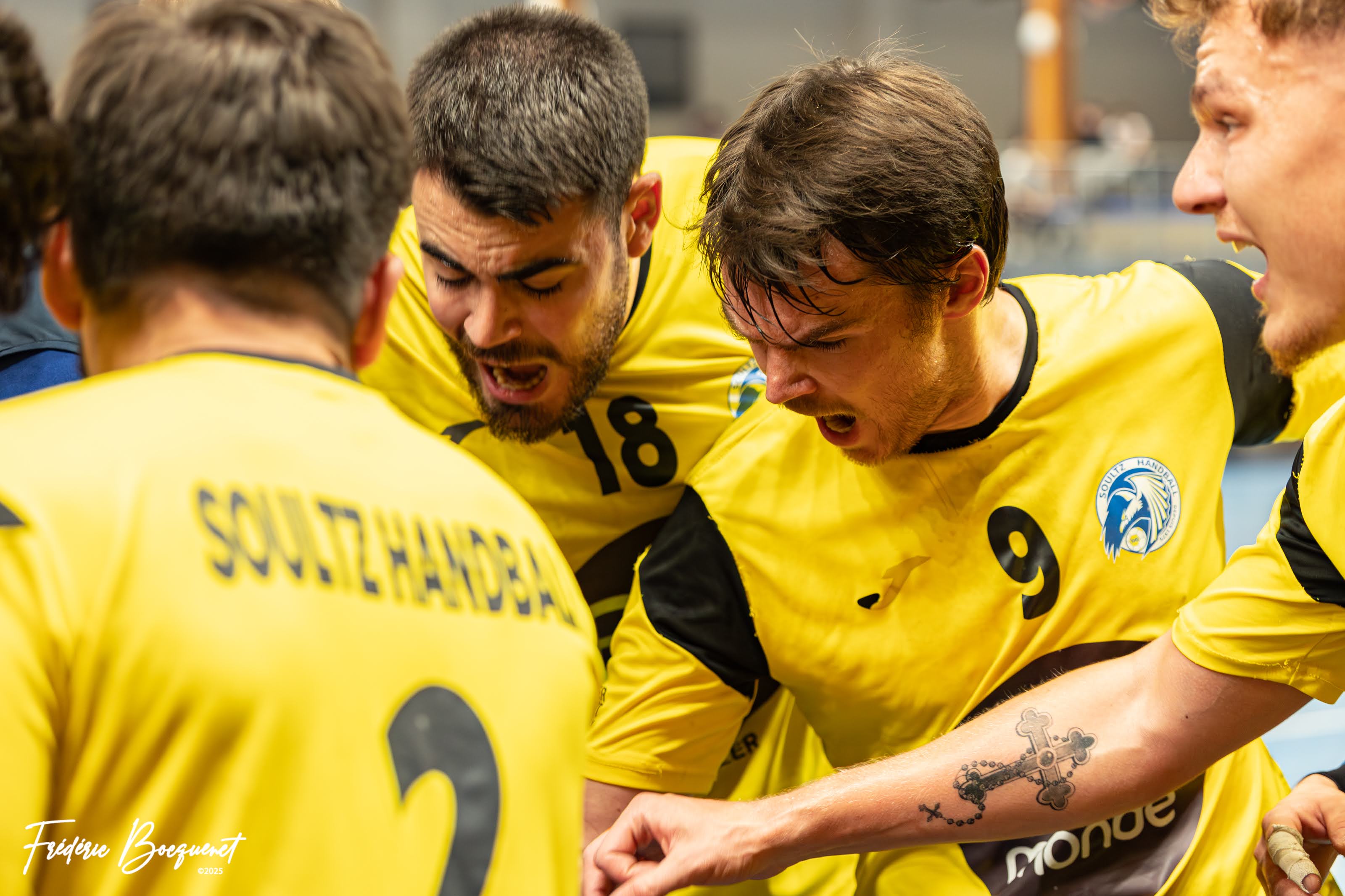 Joueurs du Soultz Handball rassemblés dans un temps collectif